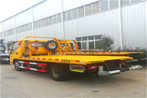 淮上区附近拖车救援搭电